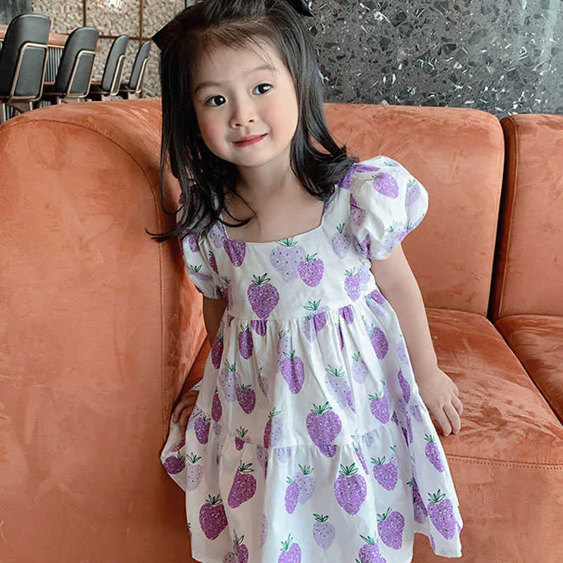Filles d'été robe douce violet fraise col carré manches bouffantes bébé enfants vêtements vêtements pour enfants 210625