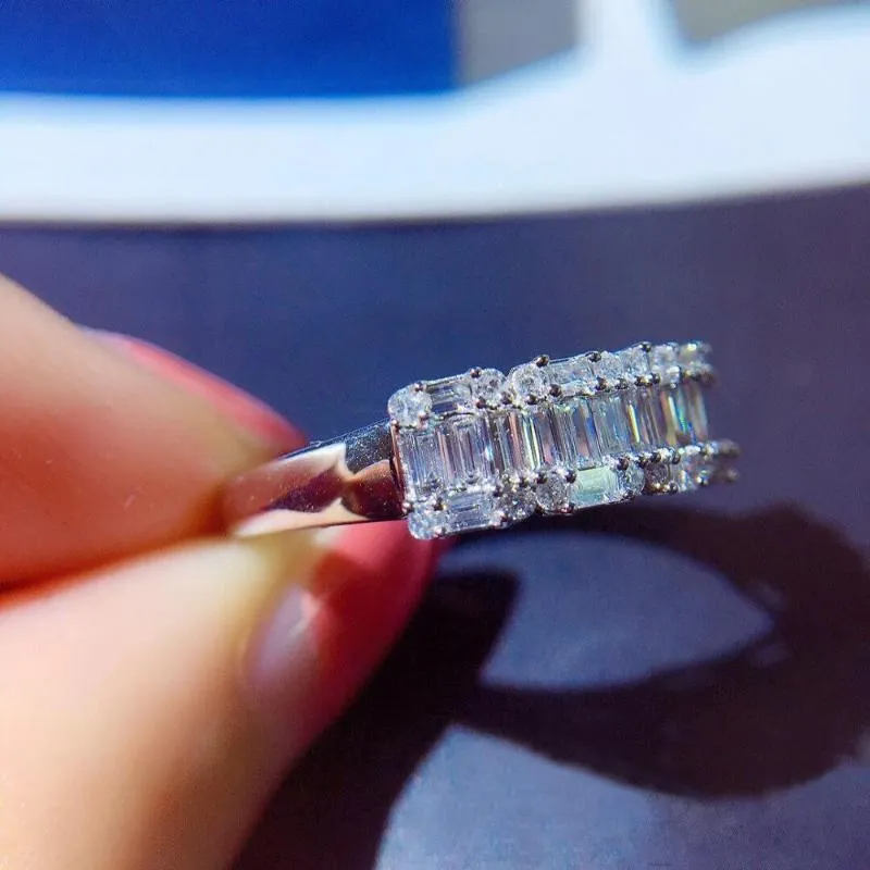 Bröllopsringar Baguette Cut Lab Diamond Promise Ring 925 Sterling Silver Engagement Band för Women Bridal Fine Party Jewelry Gift275y