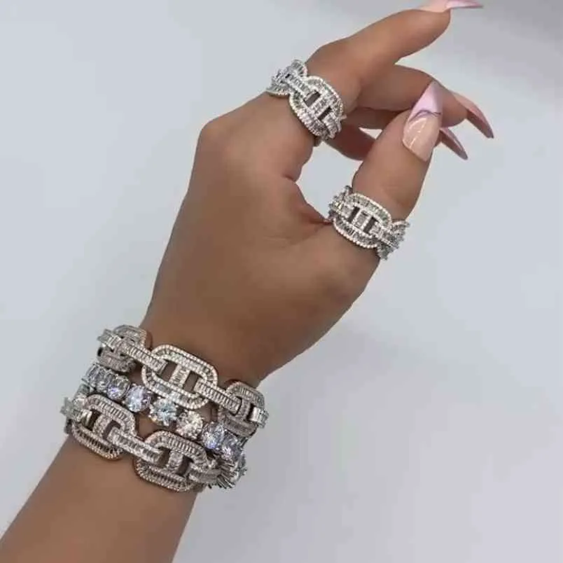 2021 Top Quality 5A Cubic Zirconia Iced Out Bling Baguette Engagement Full CZ Eternity Band Ring Fomen Women Icy Unique Bijoux 167Z