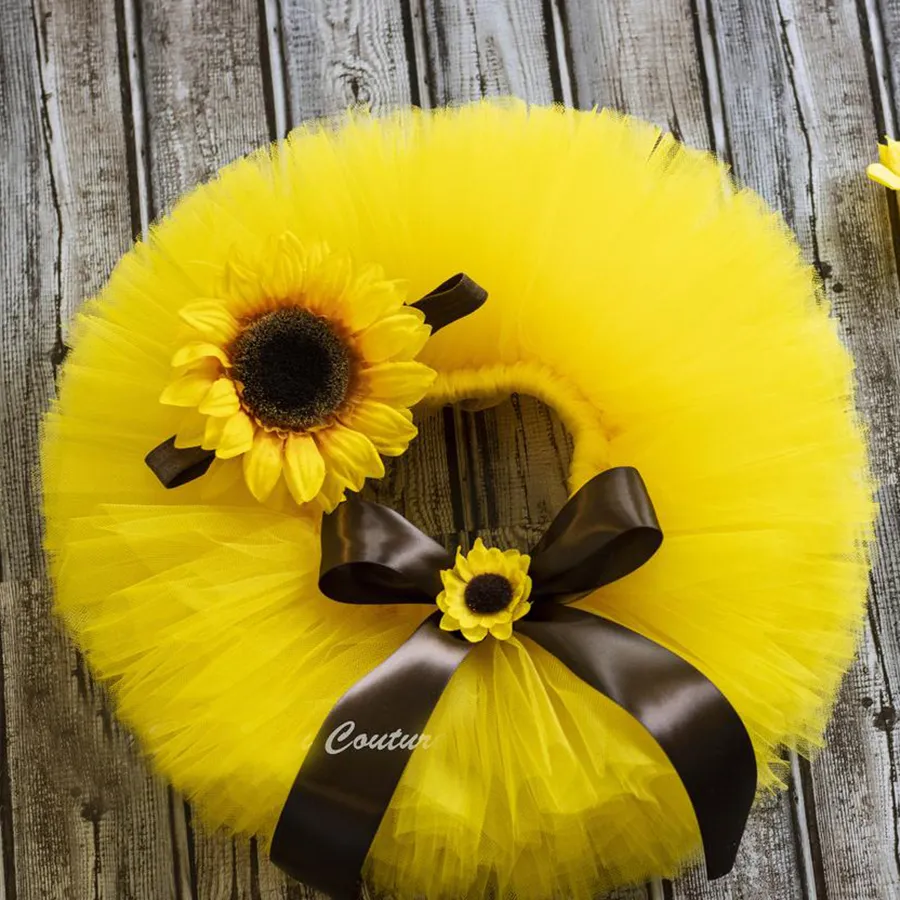 Fluffy Tutu مجموعة Baby Yellow Tutu Skirt مع كعكة عقال تحطيم ملابس حديثي الولادة Props Infant Princess Clothers 5863450