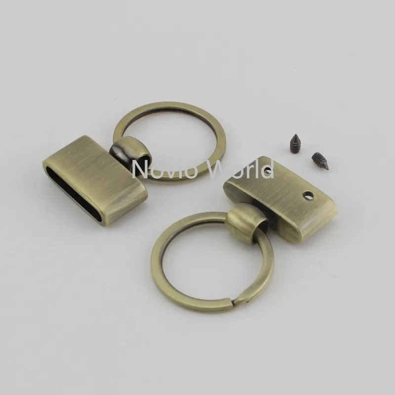 10st 5 färger 45x27mm T-form Nyckel FOB med 24mm delade nyckelringar Key FOB Hårdvara Keychain Accessories Key FOB 210302278D