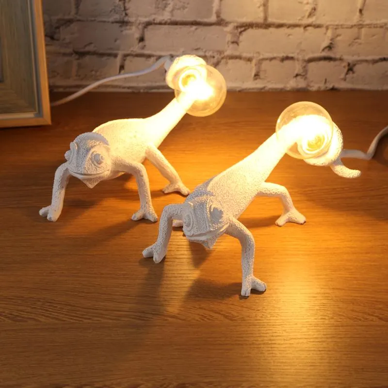 Настольные лампы, современная светодиодная лампа с изображением животных, ящерицы, скандинавский полимерный светильник для дома, гостиной, спальни, прикроватной тумбочки, освещения прохода в ресторане208u