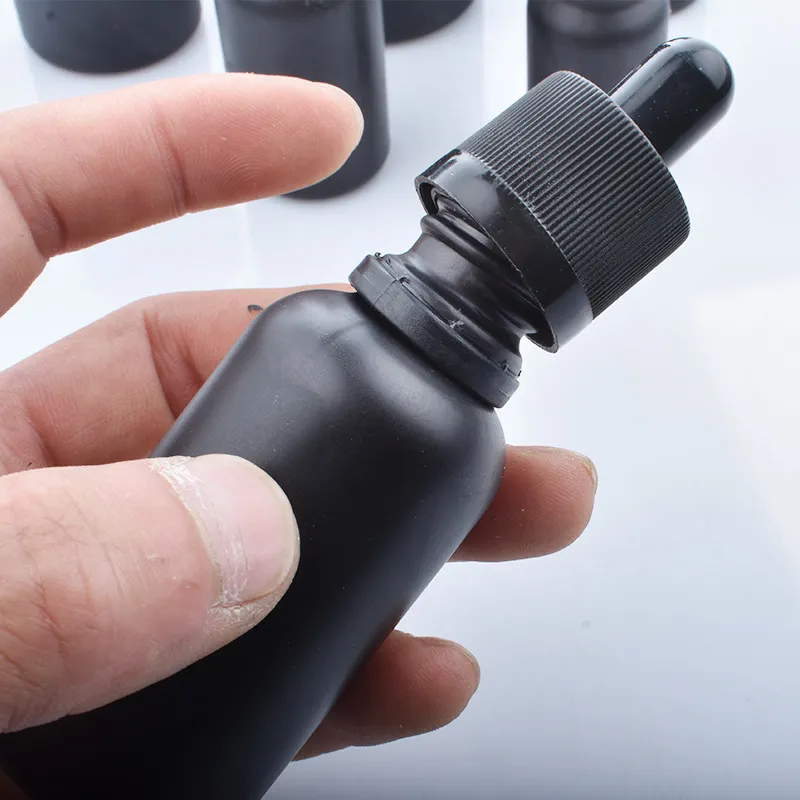10ml 15ml 30m10ml-100ml verre noir flacons compte-gouttes bouteilles d'huile essentielle pour parfum Armatherapy maquillage conteneurs