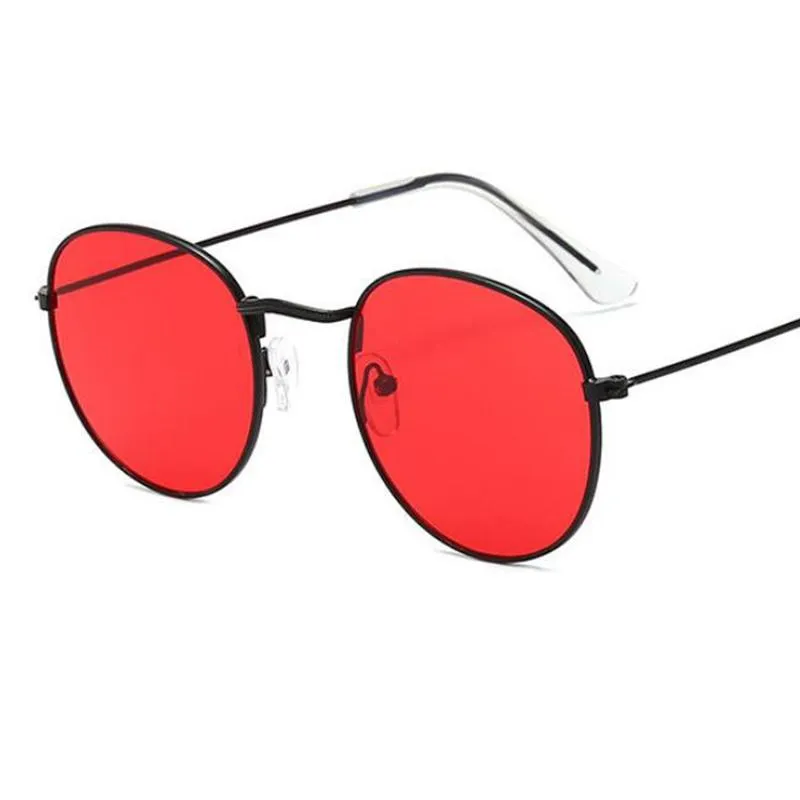 Gafas de sol Summer rojo redondo redondeo de mujeres con lentes pequeños de sol de sol