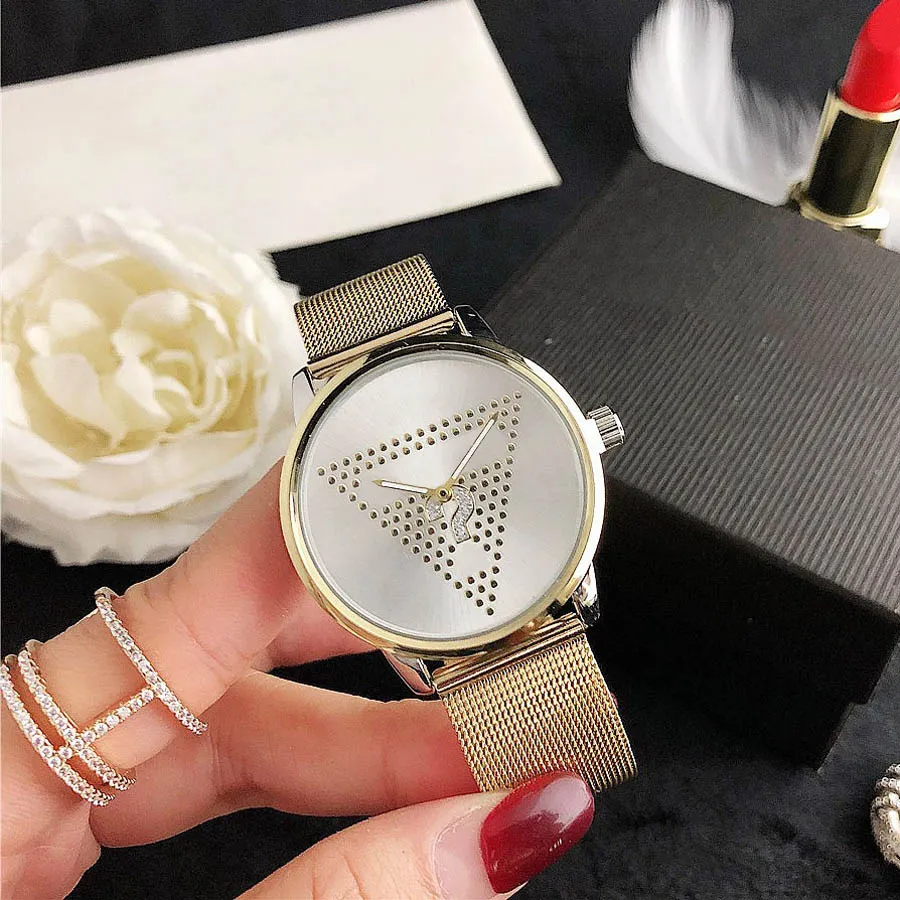 Orologio da polso al quarzo con cinturino in metallo in acciaio stile triangolo di cristallo da ragazza di marca di moda GS38220h