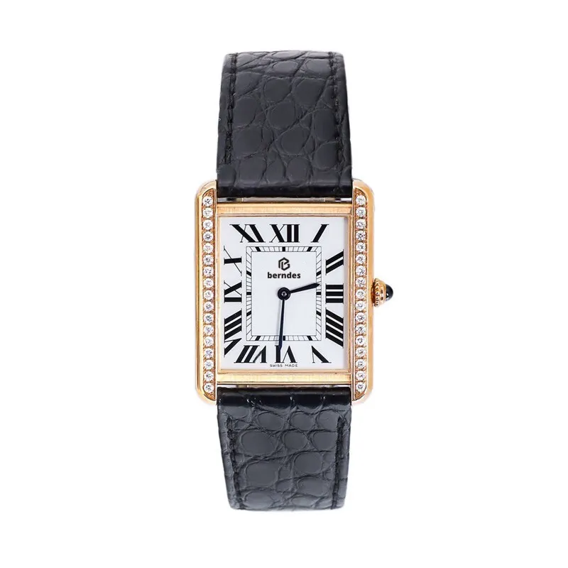 Los relojes de pareja de acero inoxidable para hombres de negocios y mujeres de moda se pueden seleccionar en 3 tamaños. Múltiples pulseras pueden 200v.