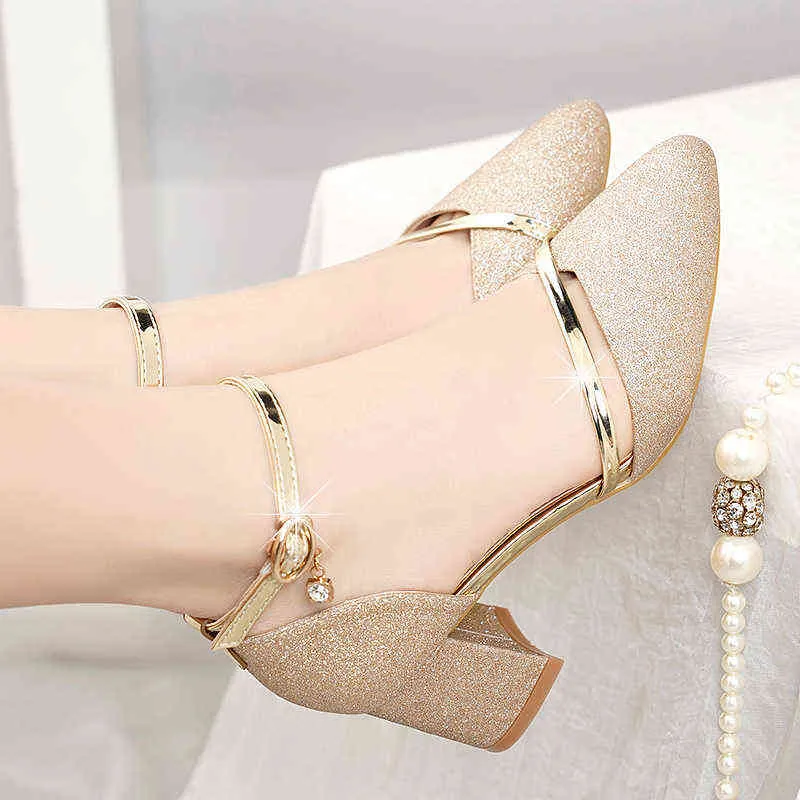 Zapatos Dama Mujer Moda Alta calidad Plata Boda Zapatos de tacón Mujer Golden Party Night Club Bombas para primavera G5574 211123
