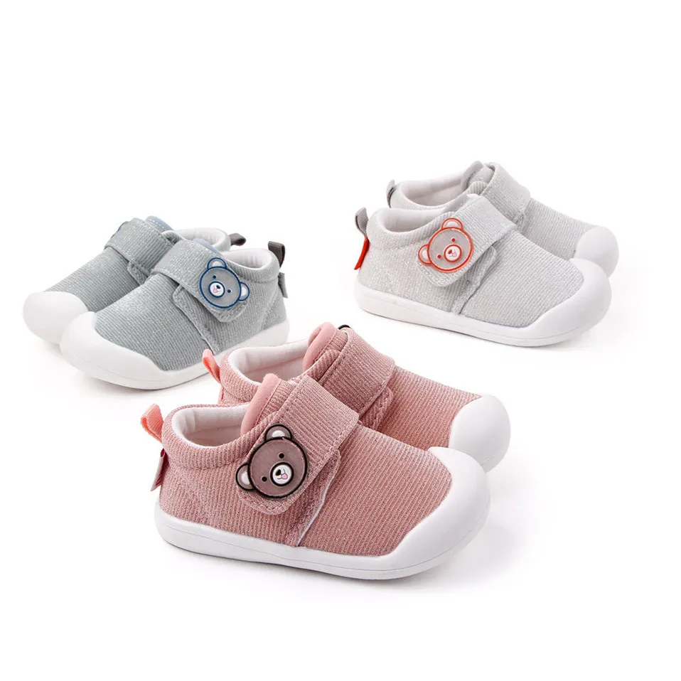 Chaussures pour tout-petits pour bébés 2021 printemps filles garçons chaussures décontractées fond souple dessin animé antidérapant haute qualité bébé premiers marcheurs chaussures 210317