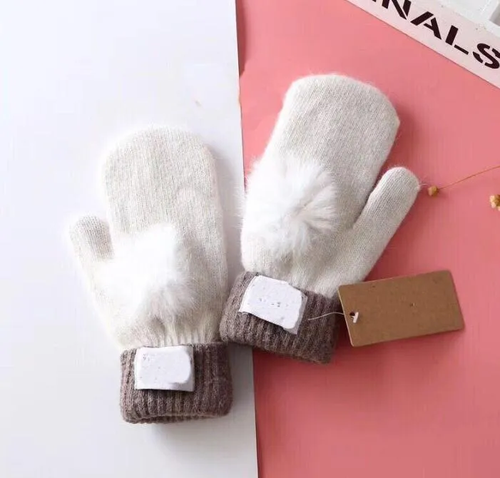 Дизайнерские женские перчатки для зимы и осени. Кашемировые варежки. Перчатки с красивым меховым шариком. Теплые зимние перчатки для занятий спортом на открытом воздухе 555268H