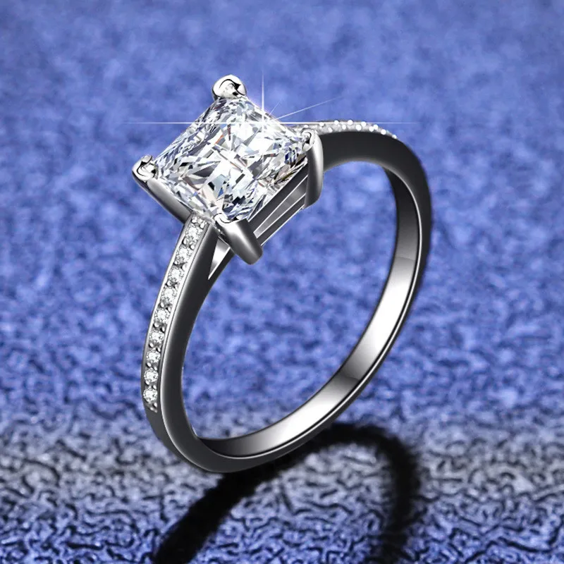 Princess Cut Diamond Color Square Moissanite Ring Silver 925 Utmärkt Vit Gemstone Party