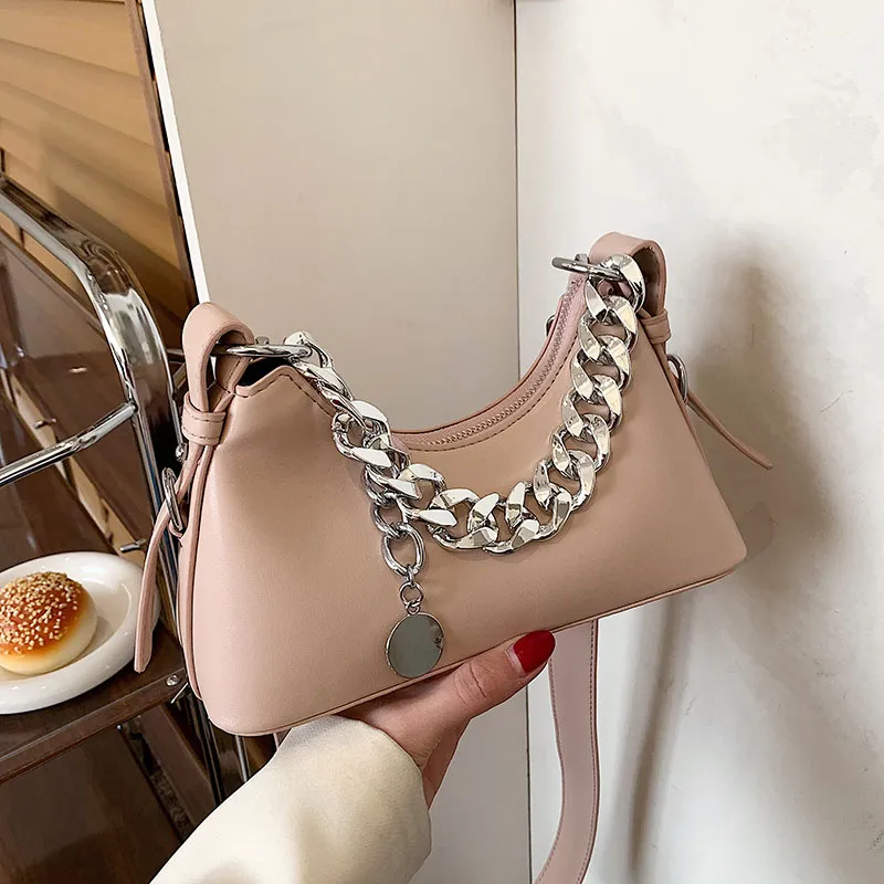 HBP Women`s bag 2022 new French niche mini fashion messenger one shoulder portable all-match high-quality texture chain bags