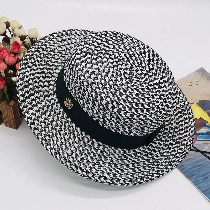 Sombrero de verano de alta calidad a cuadros blanco y negro con ala ancha y parte superior plana, sombrero Boater para primavera para mujer, sombrero trenzado de hierba para el sol, sombrero Formal para fiesta y boda, 340P