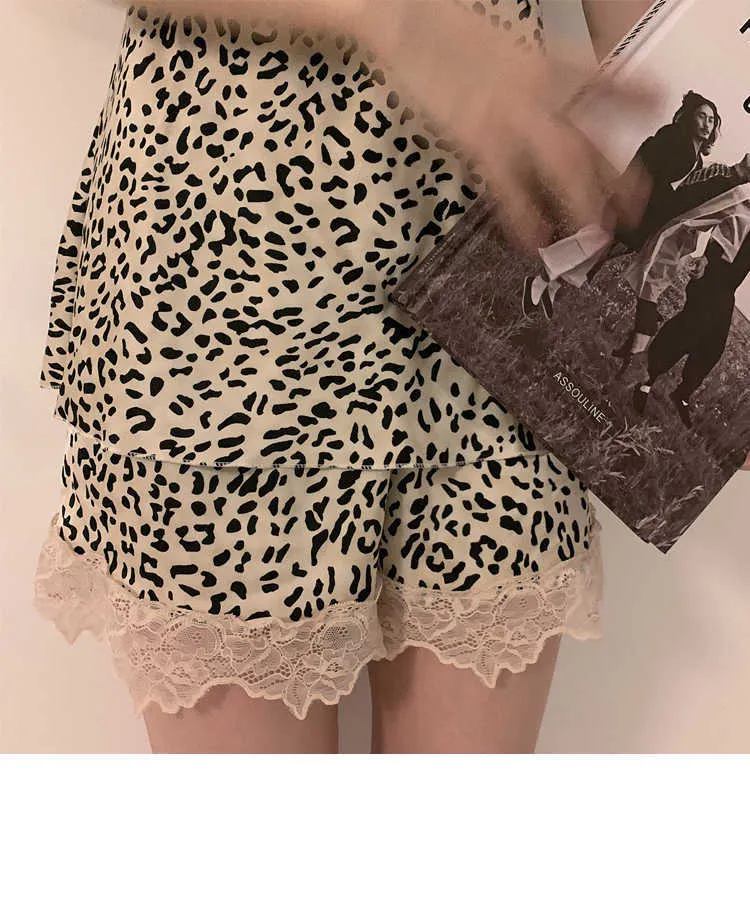 Sexy Sleepwear Set Ladies Sling Mode Lace Leopard Print Underkläder och Shorts Pajama för kvinnor 2 st / set 210529