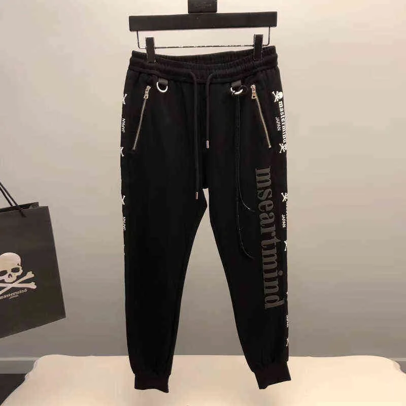 2021 بنطلون رجالي خريف / شتاء MMJ جمجمة بشريط سحاب رفيع للقدم رياضات غير رسمية ثخن MASTERMIND Sweatpants KZ672 G1217