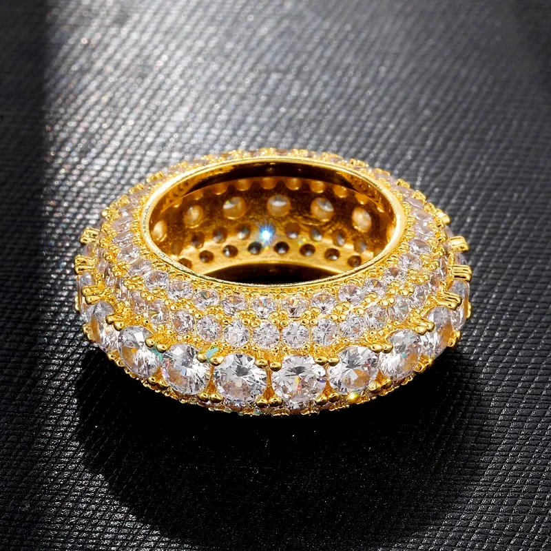 Anillos de diamantes redondos chapados en oro real de 18 k con circonita cúbica helada Anillos de banda de hip hop redondos para deshierbe9953382