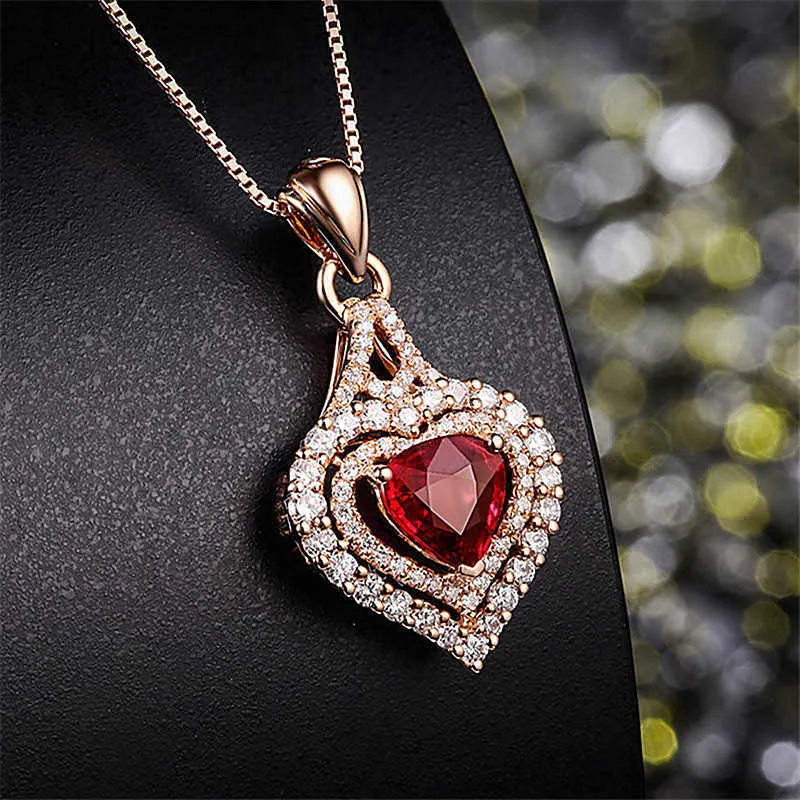 Ciondolo collane da donna in cristallo pieno di diamanti a forma di amore in oro rosso a forma di cuore placcato in argento