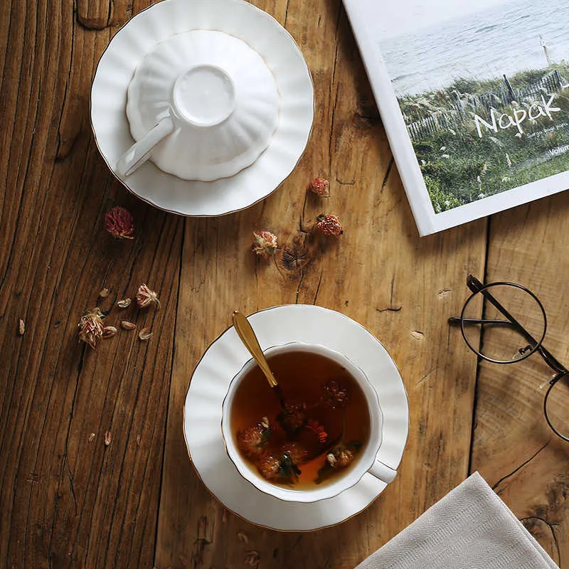 British Afternoon Tea Coffee Housewarming Wedding Manual Painting Golden Western Restaurant Bone-China Cup Set Gift
