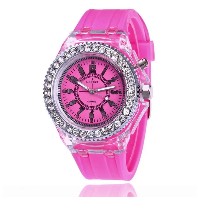 Orologi da polso Moda Flash Orologio luminoso Tendenze della personalità Studenti Amanti Jellies Donna Orologi da uomo Polso leggero Reloj Ho2787