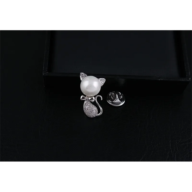 Cat Lady Cute Fashion Brooch Collar Pin Buckle Micro-Inlaid Gem High-End Pearl Creative Corsage With Accessories