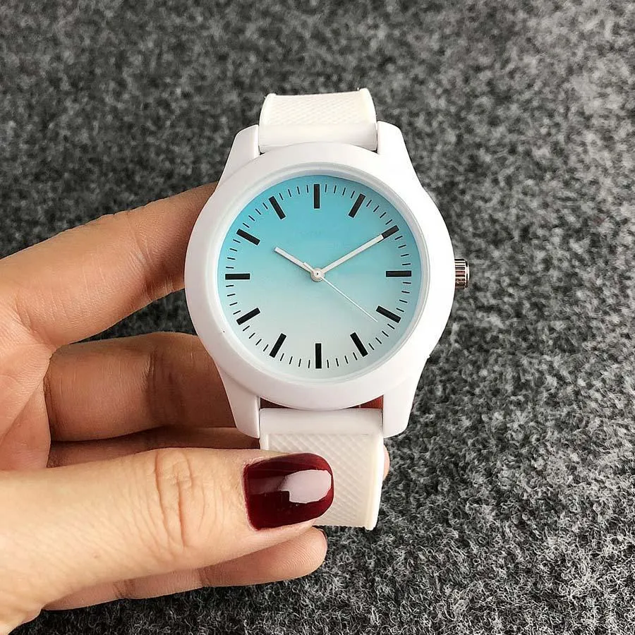 Brand Watches Mulheres Homens Unisex com Animal Crocodile Estilo Dial Silicone Strap Relógio de Quartzo Relógio Relógio de Relógio Durável Moda Gift Designer Popularidade