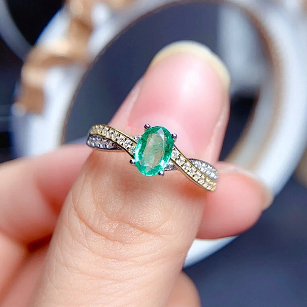Chic Small Green Crystal Emerald Zircon Diamonds Gemstones Rings för män PTT950 Vittguldfärgsmycken Trendiga tillbehör2552208