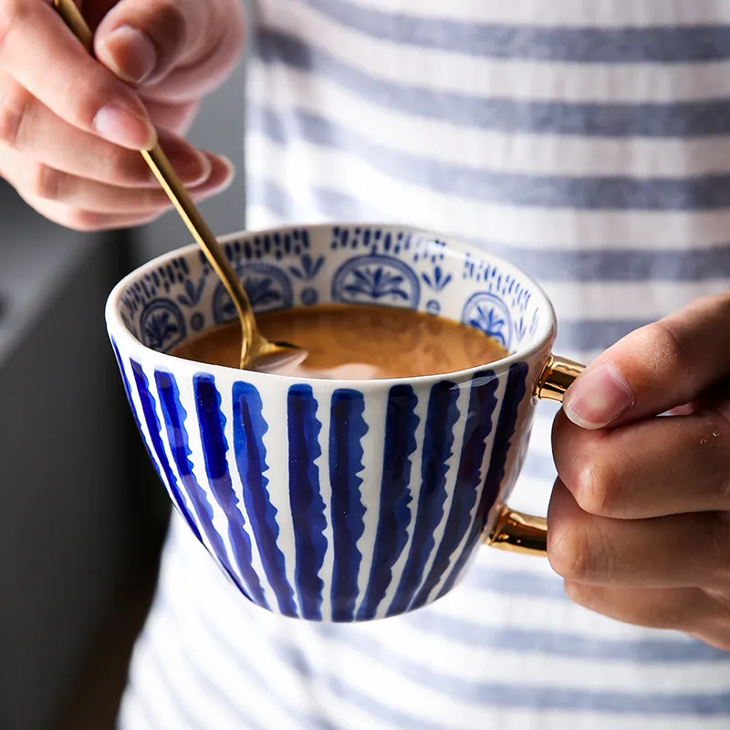 Tazza creativa in ceramica dipinta a mano tazzine da caffè con impugnatura in oro colazione, latte, stoviglie da cucina