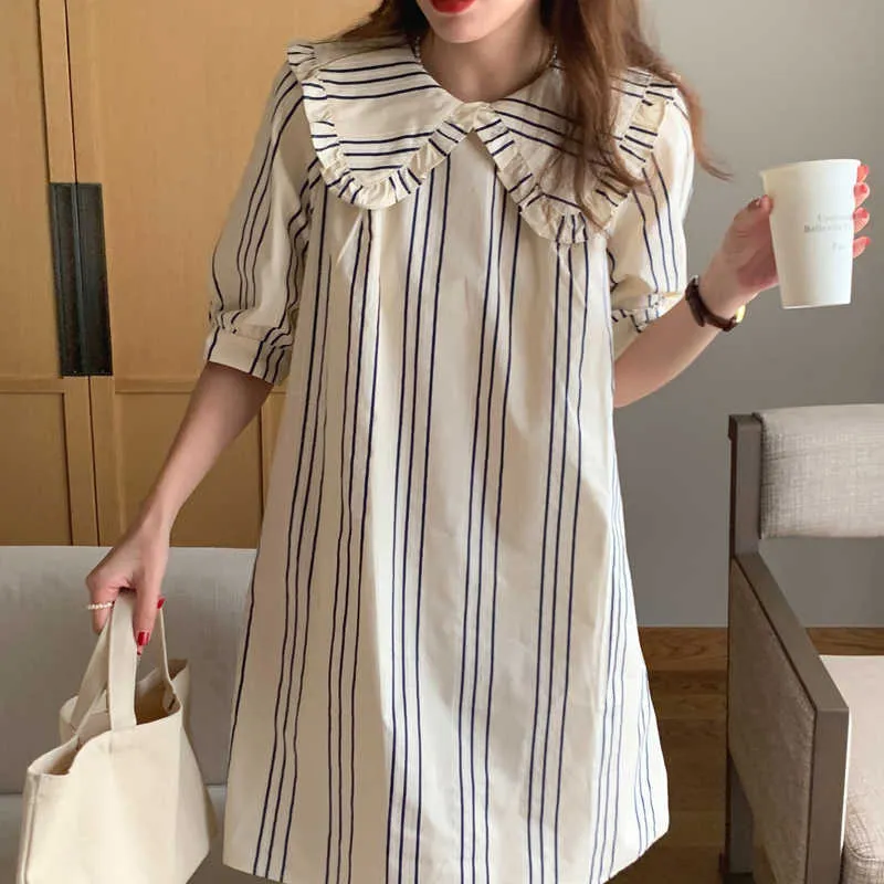 Korejpaa Kvinnor Klänning Sommar Koreanska Chic Ladies Western Style Åldersreducerande docka Krage Striped Puff Sleeve T Shirt Vestidos 210526