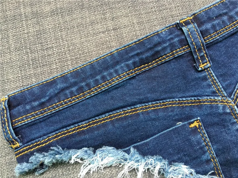 LOGAMI Pantaloncini Micro Sexy Hot Mini Pantaloncini di jeans Donna Vita bassa Jeans estivi Corti Feminino 2021 210301