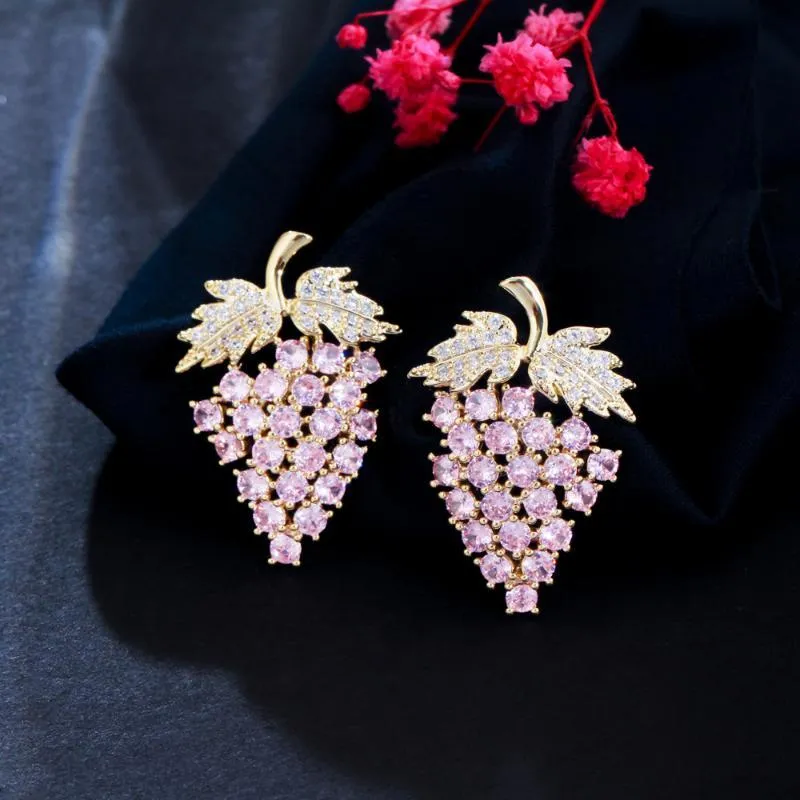 Lustre pendant en pierre de zircone cubique rose raisin, boucles d'oreilles en forme de grande goutte de plante pour femmes, bijoux d'été uniques de styliste