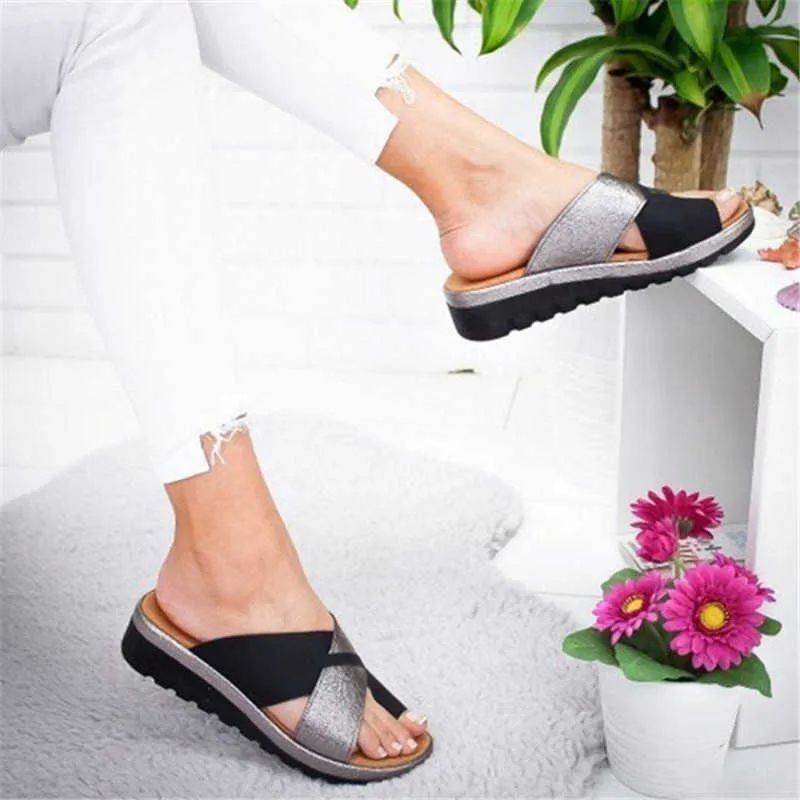 2021 Women Artificial PU Shoes Slippers Orthopedic Bunion Corrector Comfy Platform Wedge Ladies Casual Big Toe Correction Sandal Y0721