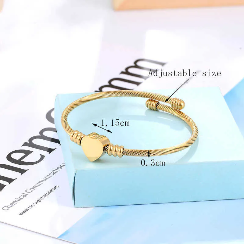 Braccialetto di fascino del cuore del braccialetto delle donne di formato regolabile dell'acciaio inossidabile di alta qualità Armbanden Voor Vrouwen Pulsera Para Mujer Q0719