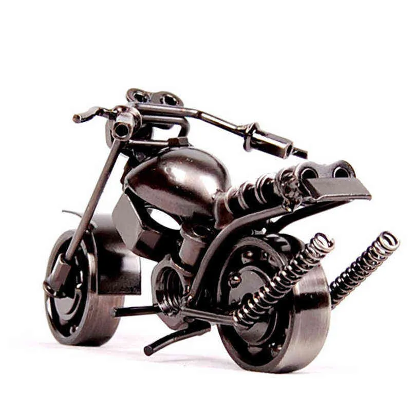 VILEAD 14 cm moto modèle rétro moteur Figurine métal décoration à la main fer moto accessoire Vintage décor à la maison enfant jouet 211105