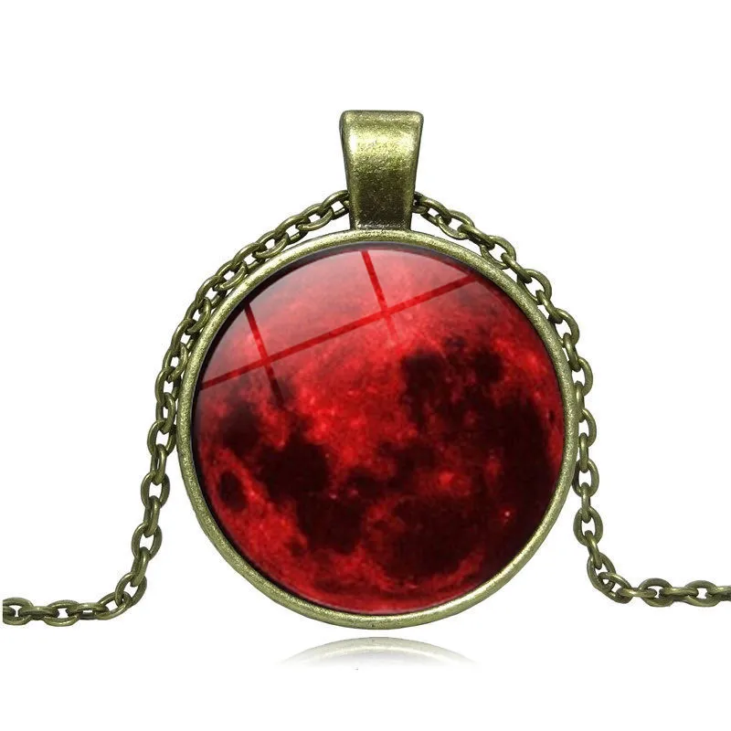 Nowa Krew Czerwony Księżyc Naszyjnik Nebula Astrologia Gotycka Galaxy Zewnętrzna Space Męskie Damskie Szkło Cabochon Biżuteria Prezenty Y0301