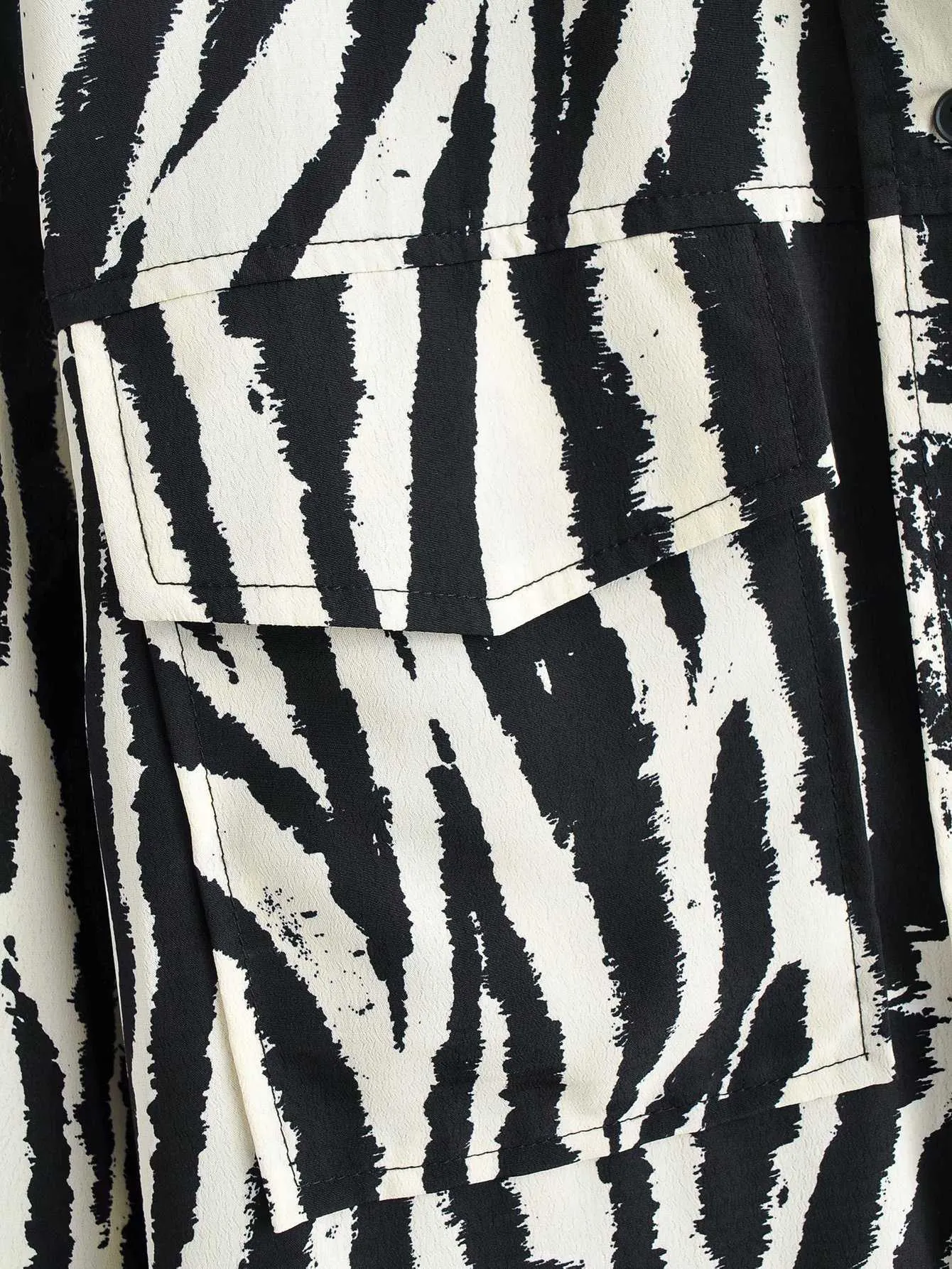 [DEAT] Spring Fashion Turn-down Collar Zebra Pattern Single-breasted Long Sleeve Loose Shirt Women 13C247 210527