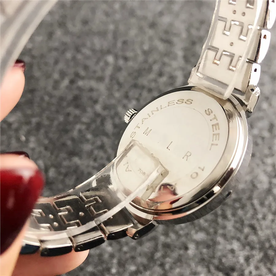 Brand Quartz Wrist Watch For Women Girl Big Letters Crystal Metal Steel Band Watches M677579595