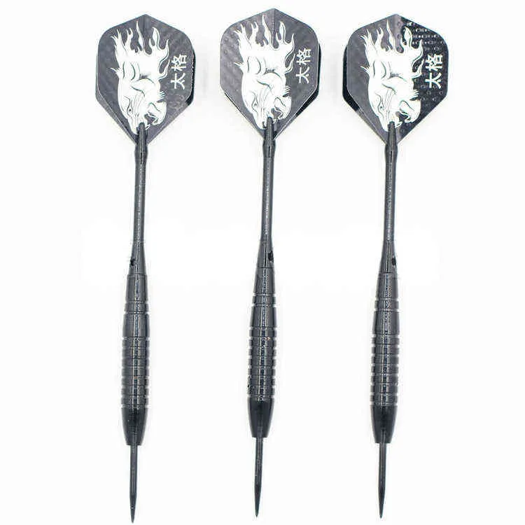 LOT 22G ACTEUR TIPS DARTS ARQUETS AIGNEMENTS AIGE AIGE AIGE AIGE DE FLIE