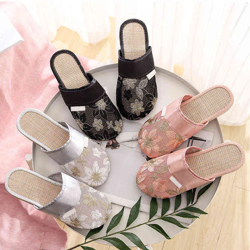 Femmes été pantoufles Baotou chinois broderie fleurs sandales dames décontracté tongs National intérieur extérieur chaussures W220218