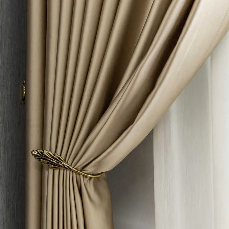 Europa guld silke blackout gardiner för vardagsrum lyxig solid tjock gardin fönsterbehandling för sovrum kök persienner 210712