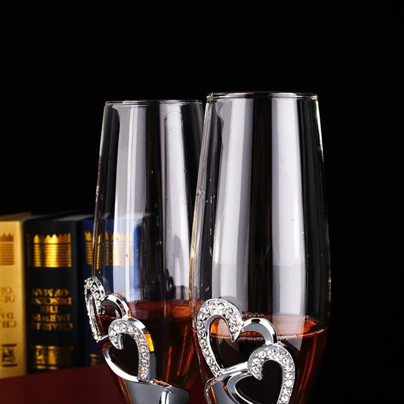 Фужеры для тостов с шампанским Свадебные аксессуары Набор из 2 бокалов для вина с серебряными сердечками P9YB291a
