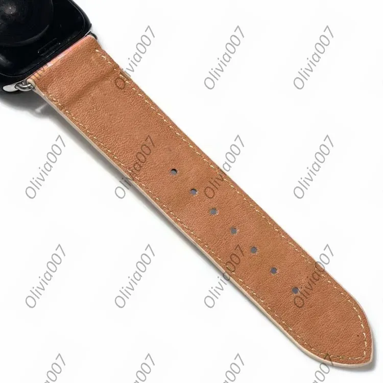Luxe L Designer Gaufrage Bracelet Hommes et Femmes WatchBand Épidermique Décoloration Pour IPhone Watch Band 42mm 38mm 40mm 44mm A41 Iwatch 3 4 5 Bandes