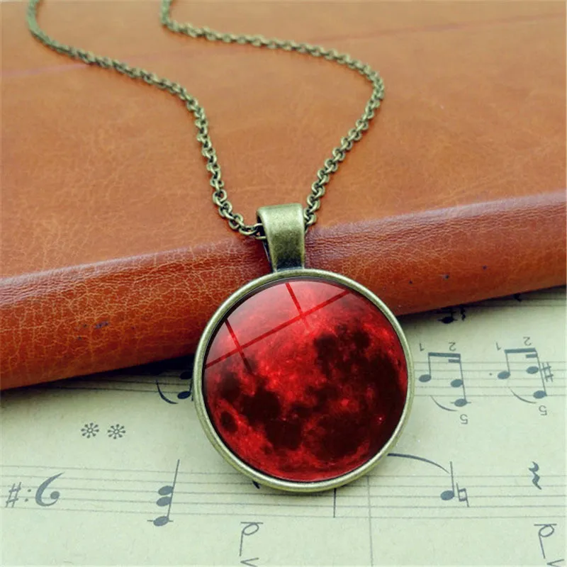 Ny Blood Red Moon Pendant Necklace Nebula Astrology Gothic Galaxy Outer Space Mens Womens Glass Cabochon Jewelry Gifts Y03016801008