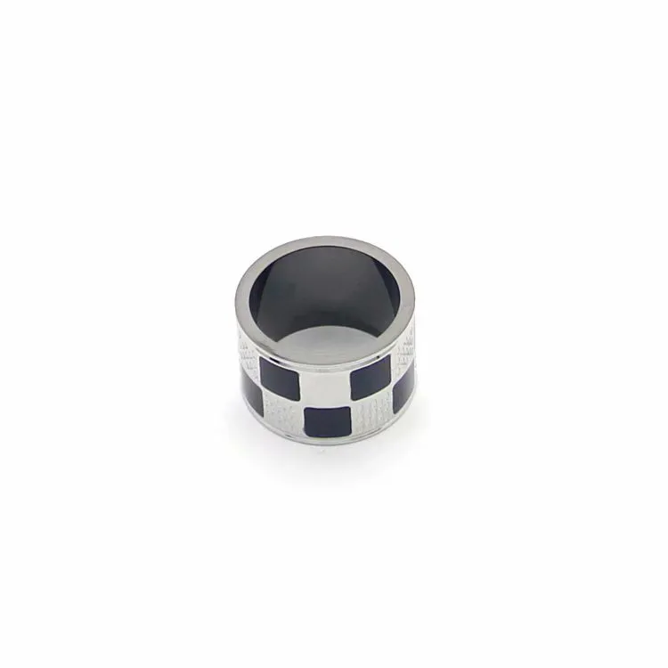 Europa Amerika Mode Stil Ringe Männer Dame Frauen Schwarz Silber-farbe Metall Gravierte V Initialen Plaid Liebhaber Ring Größe US6-US9298h