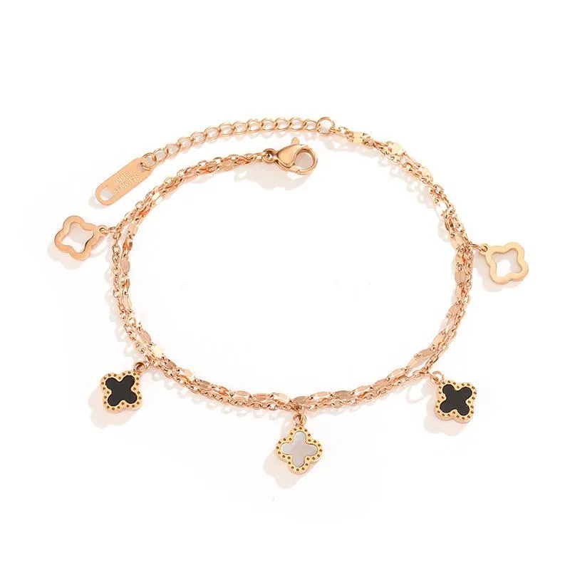 Braccialetti Charm Ladies Lucky a quattro foglie trifoglio Clover Titanio Acciaio Bracciale Student Temperament Korean Simple Gift Casual Je320k