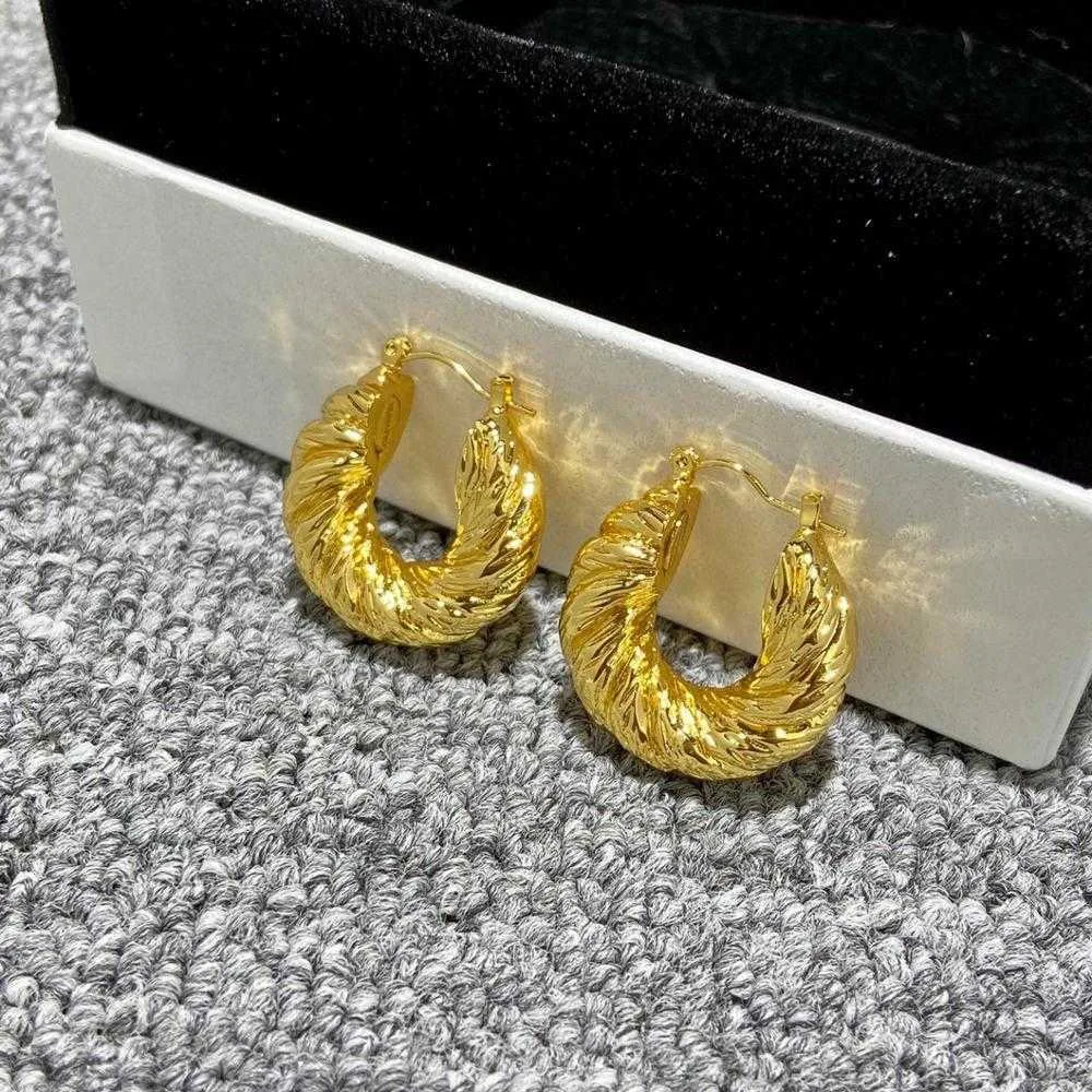 2020 Brand New Big Design Gold Color Jewelry Big Hoop Vitage Earrings Gold Color Design Fashion Party Unique Stud Earrings8287158