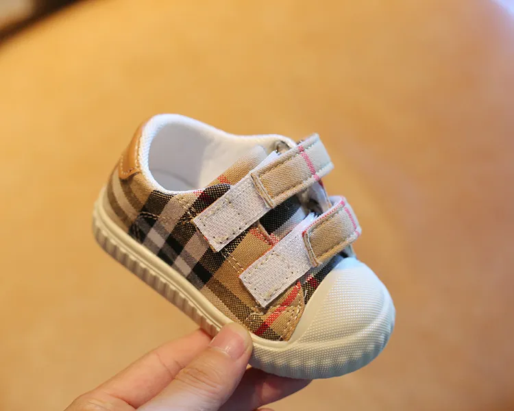 Scarpe bambini Plaid Neonate Scarpe da ginnastica casual Scarpe sportive da corsa morbide Scarpe da ragazzo primavera/autunno