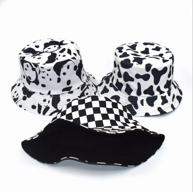 2021 Nouveaux chapeaux de mode réversibles noir blanc motif de vache chapeaux de seau casquettes de pêcheur pour femmes Gorras chapeau d'été en coton est disponible des deux côtés