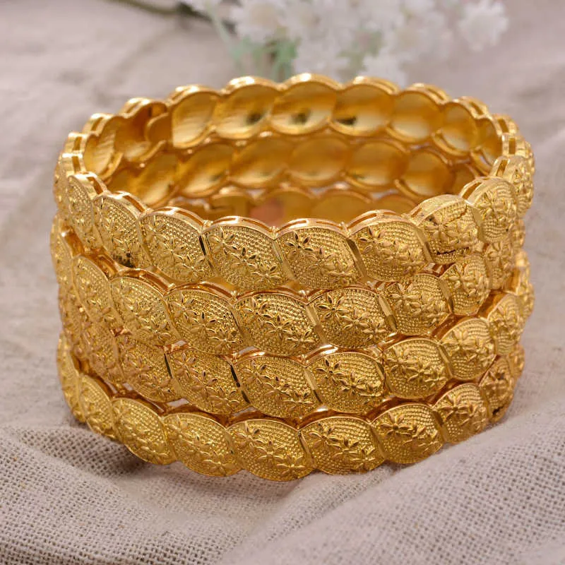 4 st24K Dubai Armband Afrikansk Guld Färg För Kvinnor Flickor Armband Smycken Etiopisk Brud Bröllop Smyckesgåva 210918
