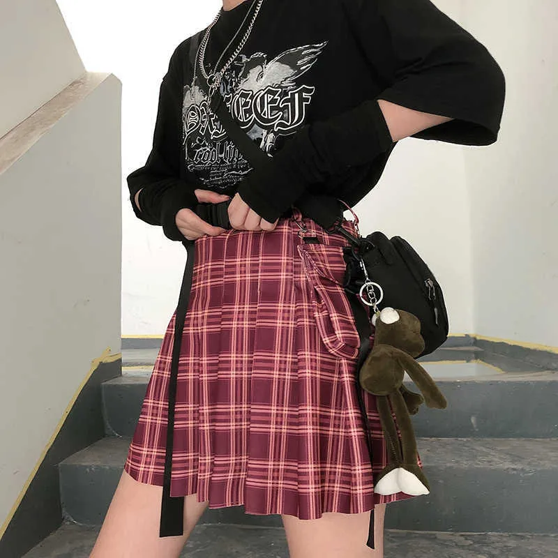 Gótico punk harajuku mulheres saias casuais fresco estilo formal chique vermelho xadrez plissado preto feminino moda shorts bolso 210629