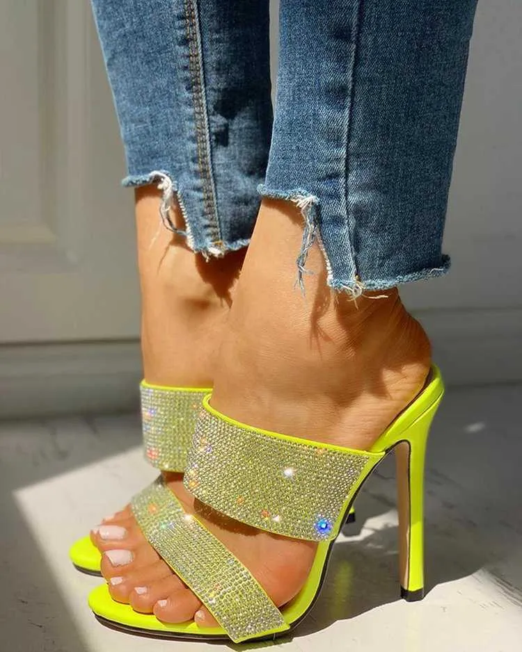 WDHKUN Woman Party Wedding Pumps Slides Plus Size 41 Sexy Yellow Crystal Sandals Women Summer 2020 Stiletto Heel Gladiator Shoes Y0721