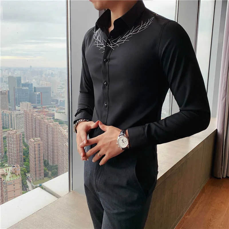 Chemises d'automne pour hommes Chemise à manches longues brodée coréenne Slim Fit Chemise décontractée Business Robe formelle Tops Chemise Homme 210527